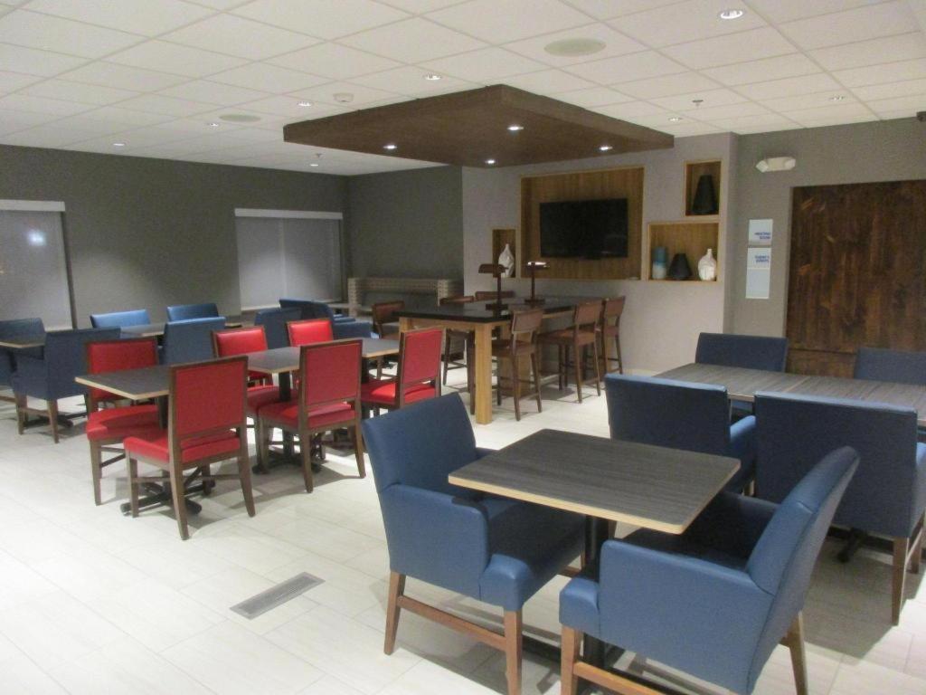 Holiday Inn Express O'Neill By Ihg Εξωτερικό φωτογραφία